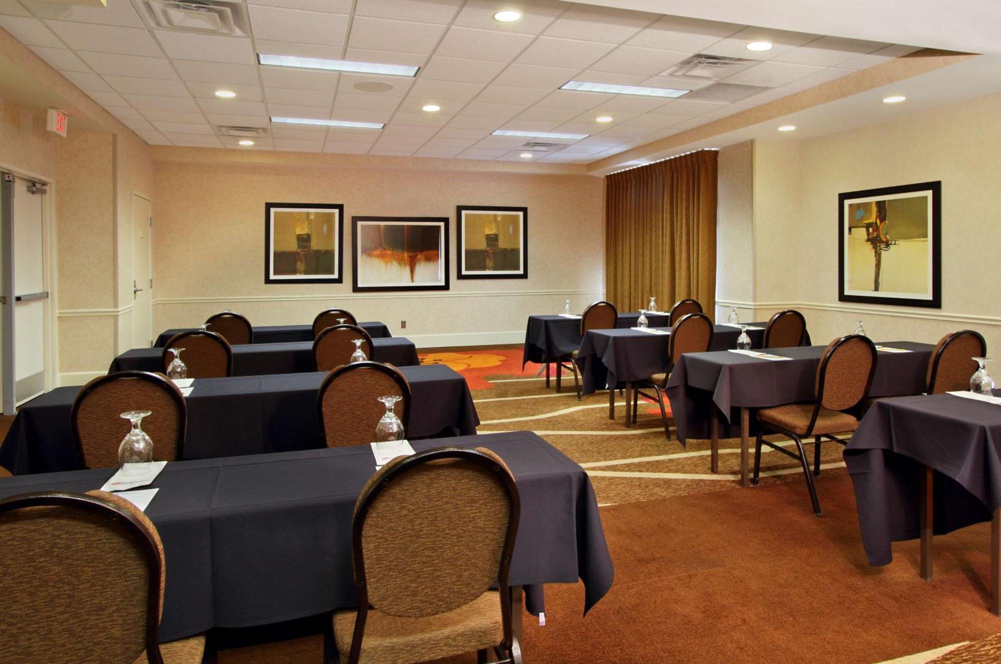 Hilton Garden Inn Columbus Airport Buitenkant foto